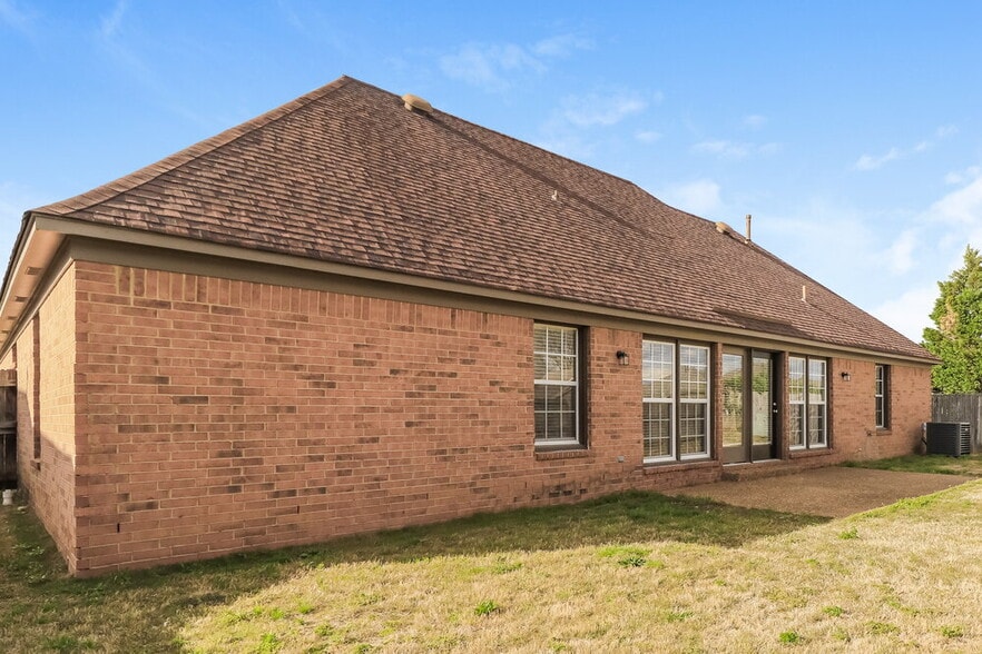 Building Photo - 9339 Chimneyrock Blvd.