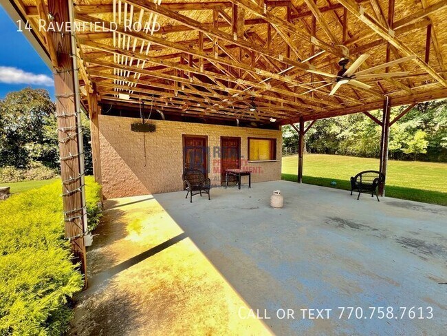 Building Photo - 14 Ravenfield Rd