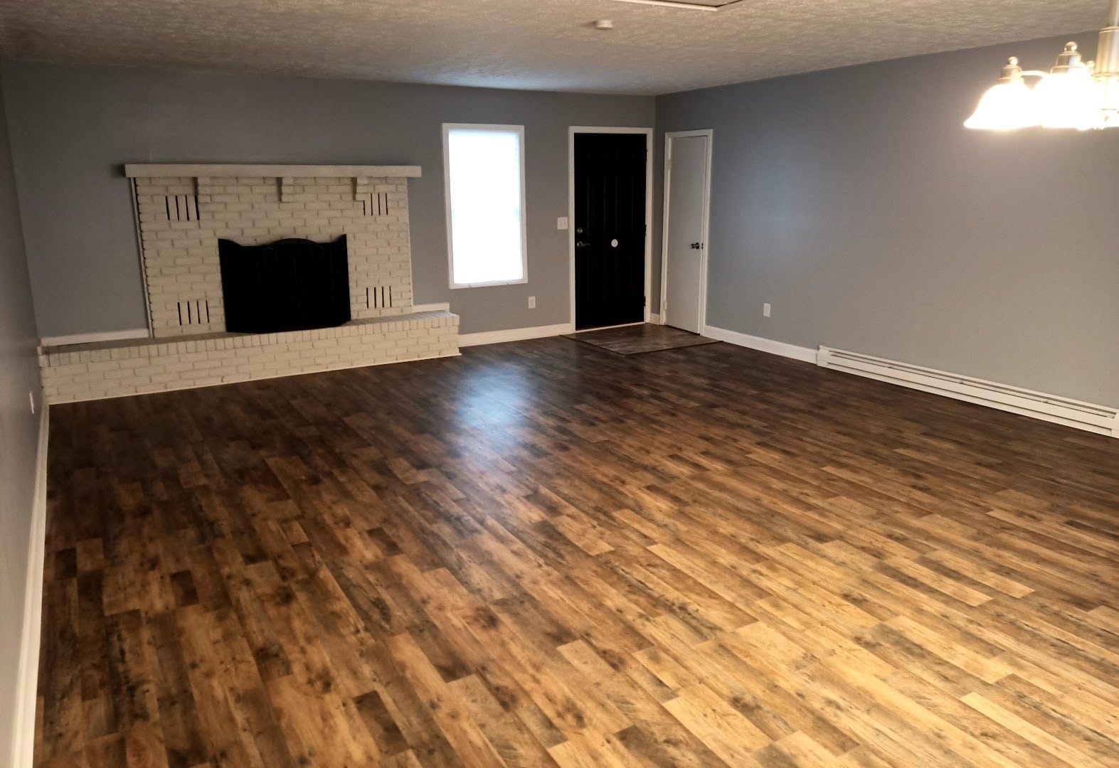 Building Photo - 303 Fleetwood Dr