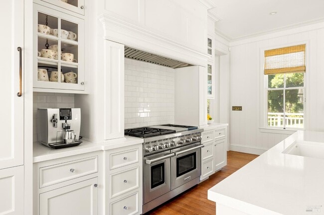 Building Photo - 989 Rutherford Rd