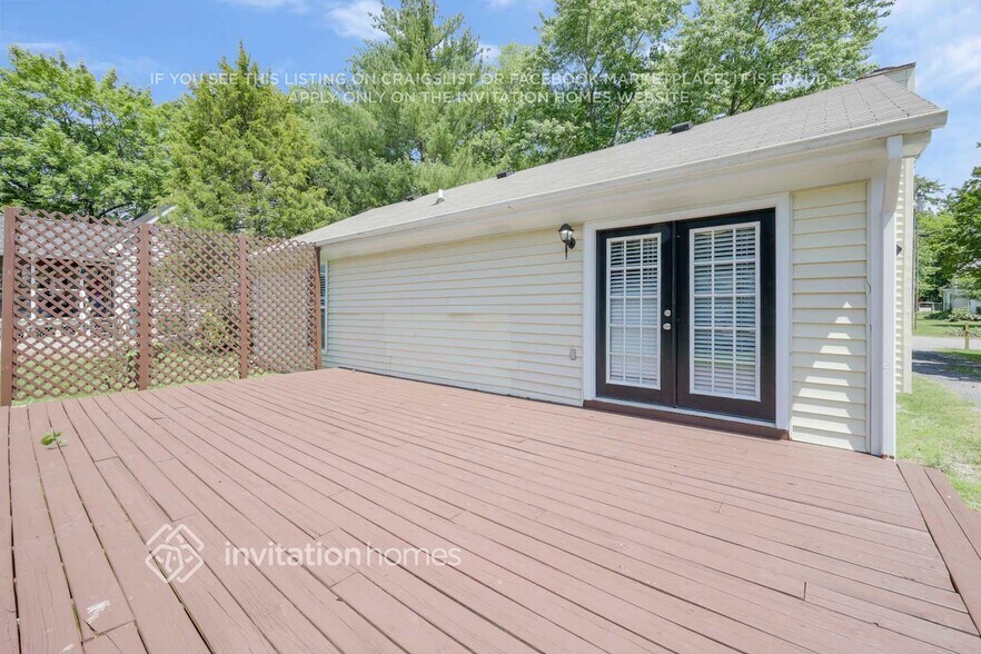 Building Photo - 1015 Rolling Meadow Dr
