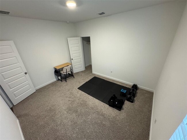 Building Photo - 204 James River Dr