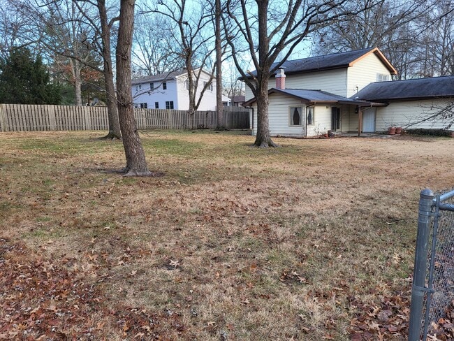 Building Photo - 1305 Whitney Ln