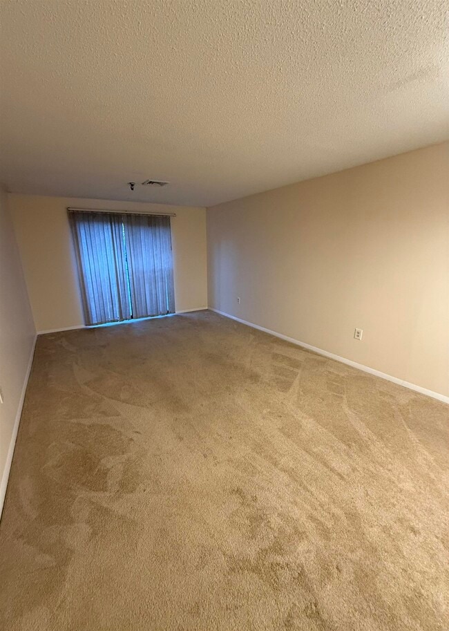 Building Photo - 425 Abbott Farm Ln