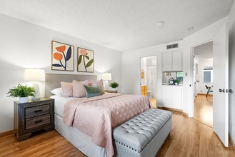 Building Photo - Bathroom completely remodeled and Duel pan...
