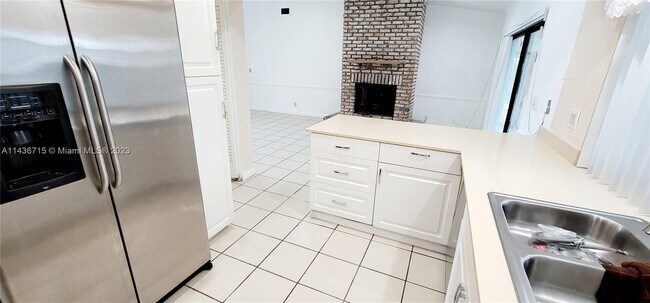 Building Photo - 6991 NW 20th Ct