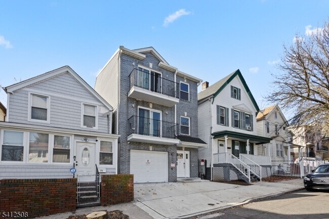 Building Photo - 73 Winans Ave