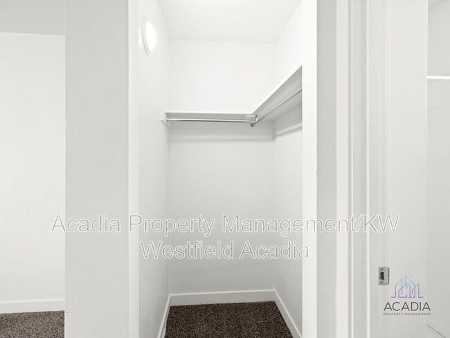 Building Photo - 658 N 130 E