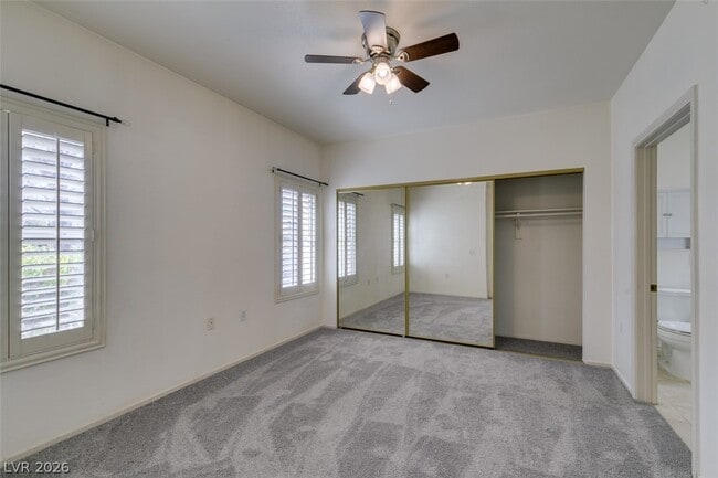 Building Photo - 3400 Cabana Dr