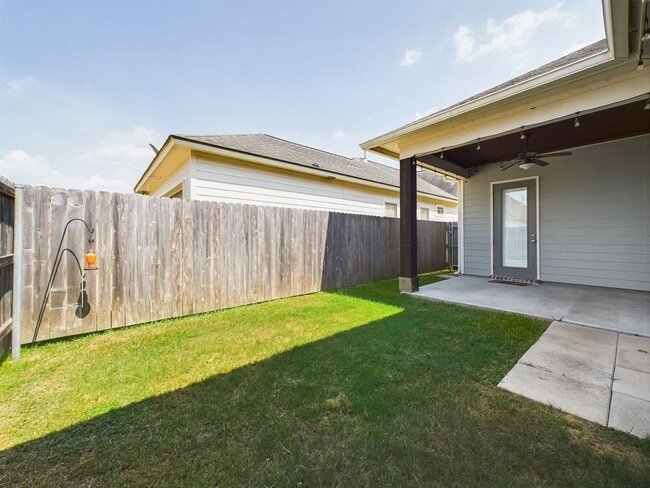 Building Photo - COMING SOON! Welcome to your charming rental home, where comfort and style come together seamlessly!