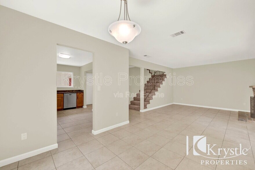 Building Photo - 407 Jordan St