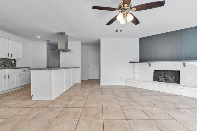 Building Photo - 4406 Kacee Dr