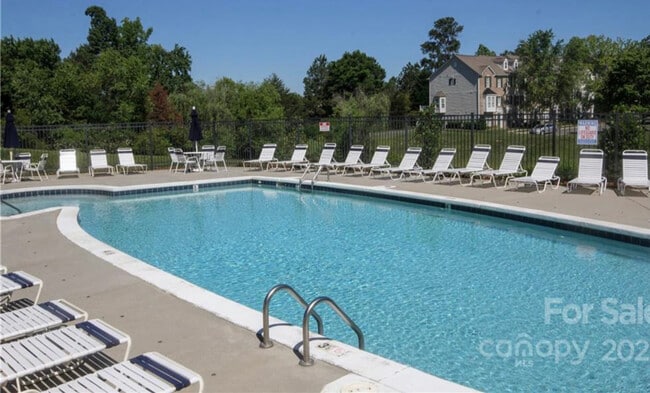 Building Photo - 11707 Royal Castle Ct