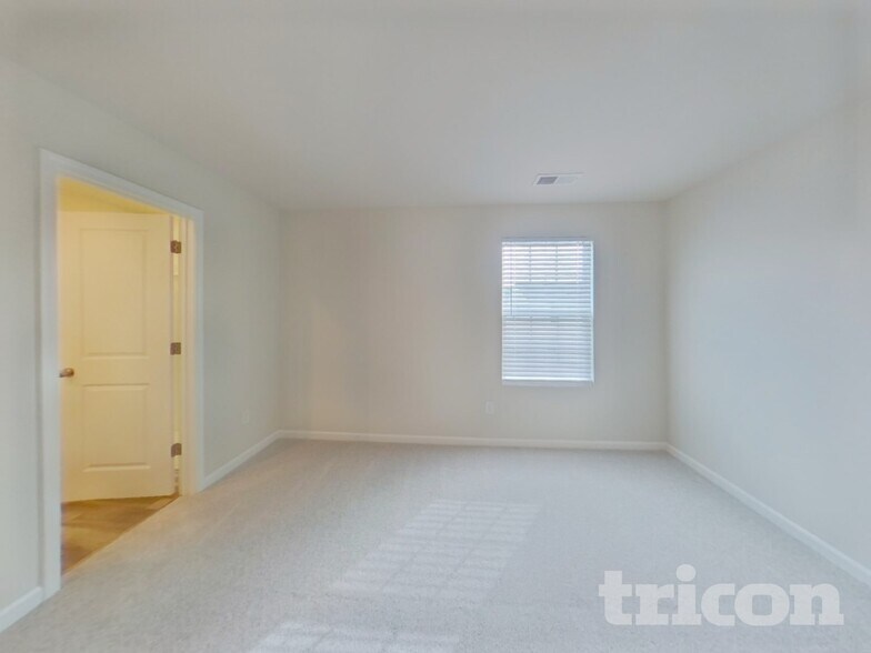 Building Photo - 4030 Rustling Grass Trl