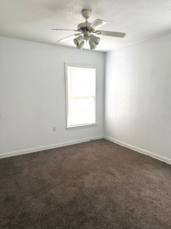 Building Photo - Two Bedroom