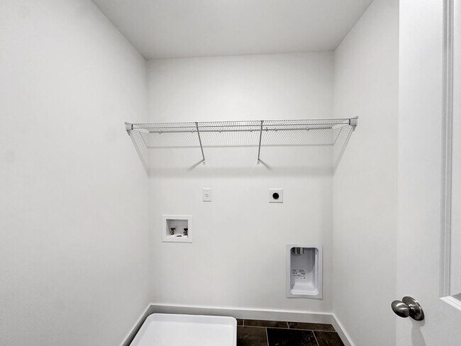 Building Photo - Welcome home to the Cabral at Belhaven in Corryton!