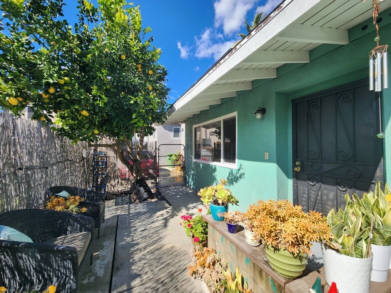 Building Photo - 2910 Lincoln Park Ave