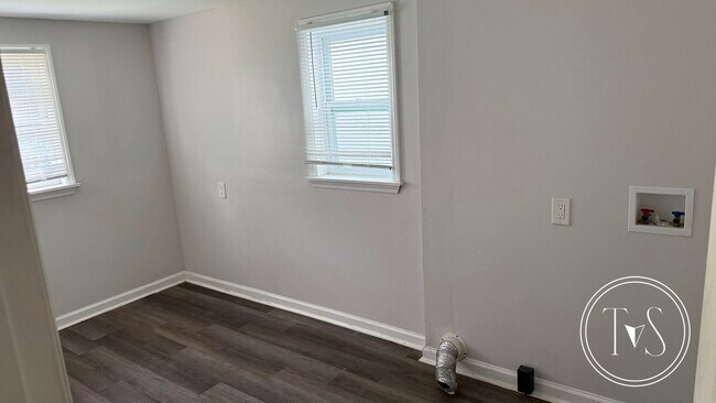 Building Photo - 710 Fruit St