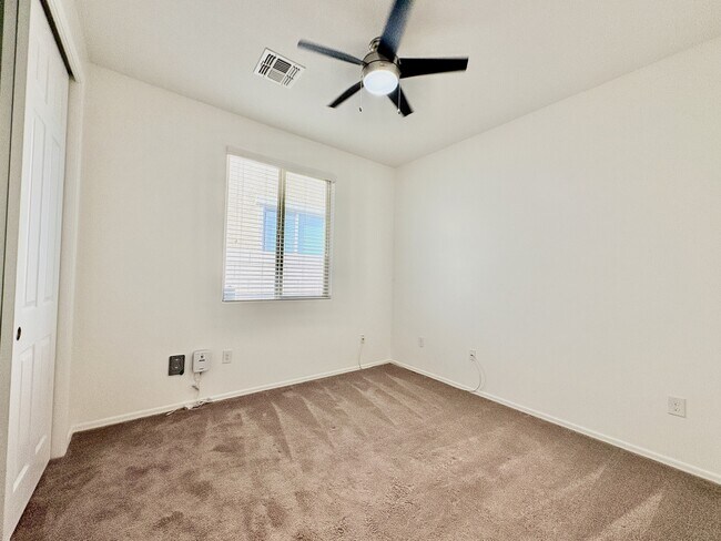 Building Photo - 7214 S Via Tierra Mesa