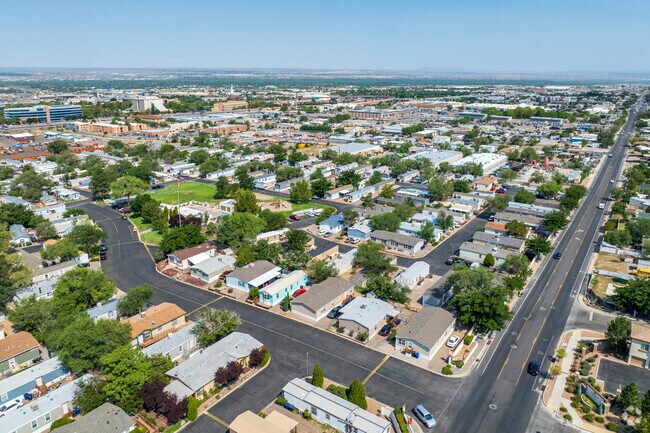Building Photo - Meadowbrook Home Rentals