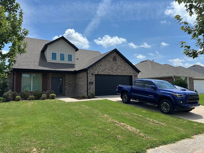 Primary Photo - 4401 SW Layton Rd
