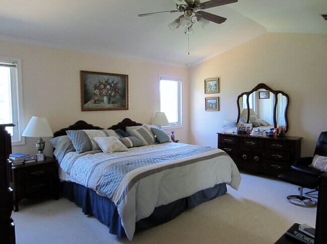 Building Photo - 6315 Victorious Song Ln
