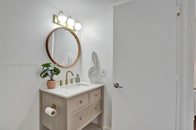 Building Photo - 20822 San Simeon Way