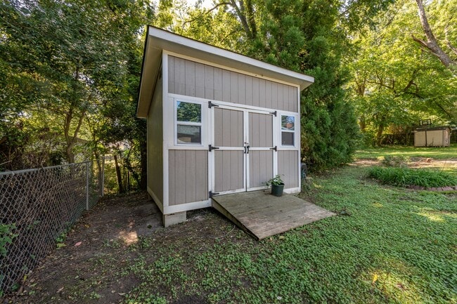 Building Photo - 2458 Stevens Rd