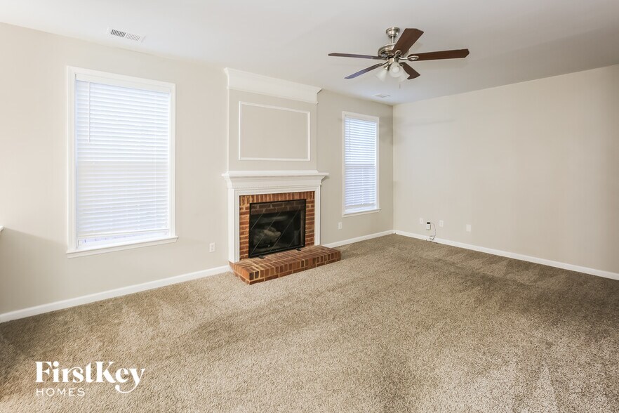 Building Photo - 8802 Glenover Cir