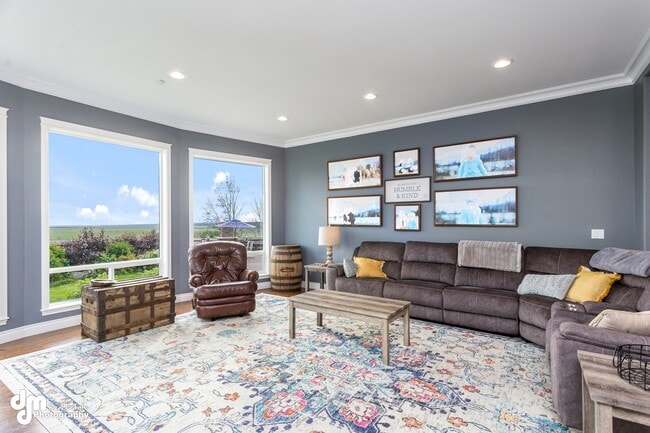Building Photo - 5044 E Loft Cir