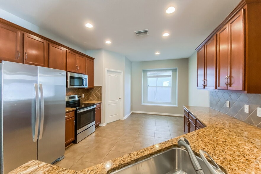 Building Photo - 18447 Red Willow Way