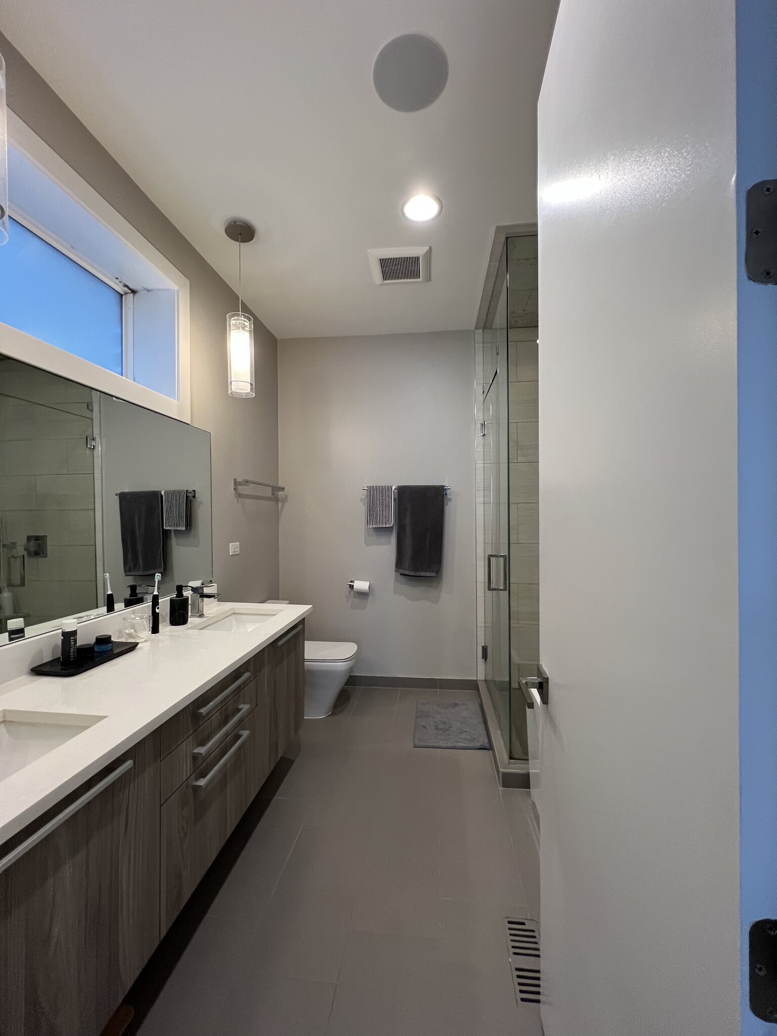 Master bathroom with double vanity, heated floors, rainfall/ steam shower - 1534 W Cortez St