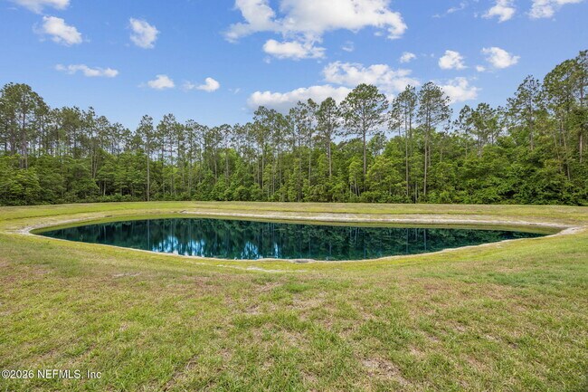 Building Photo - 470 Servia Dr