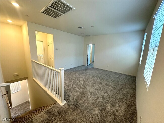 Building Photo - 1570 Crowned Eagle St