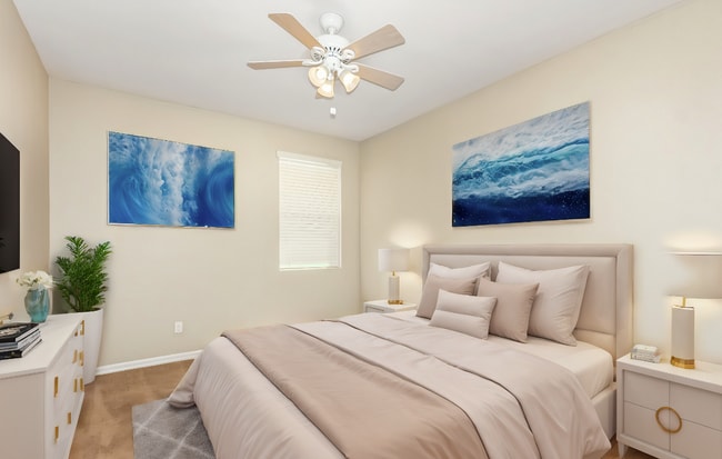 Building Photo - Beautiful 4 bedroom 2.5 bathroom home with...