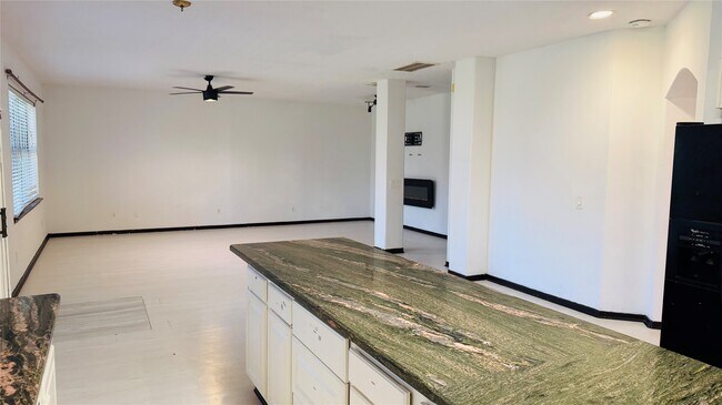 Building Photo - 12319 Jersey Meadow Dr