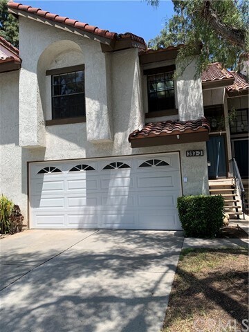 Primary Photo - 393-393 S Via El Modena