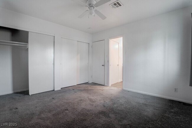 Building Photo - 908 Bonita Ave