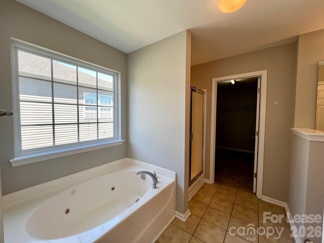 Building Photo - 10311 Dominion Village Dr