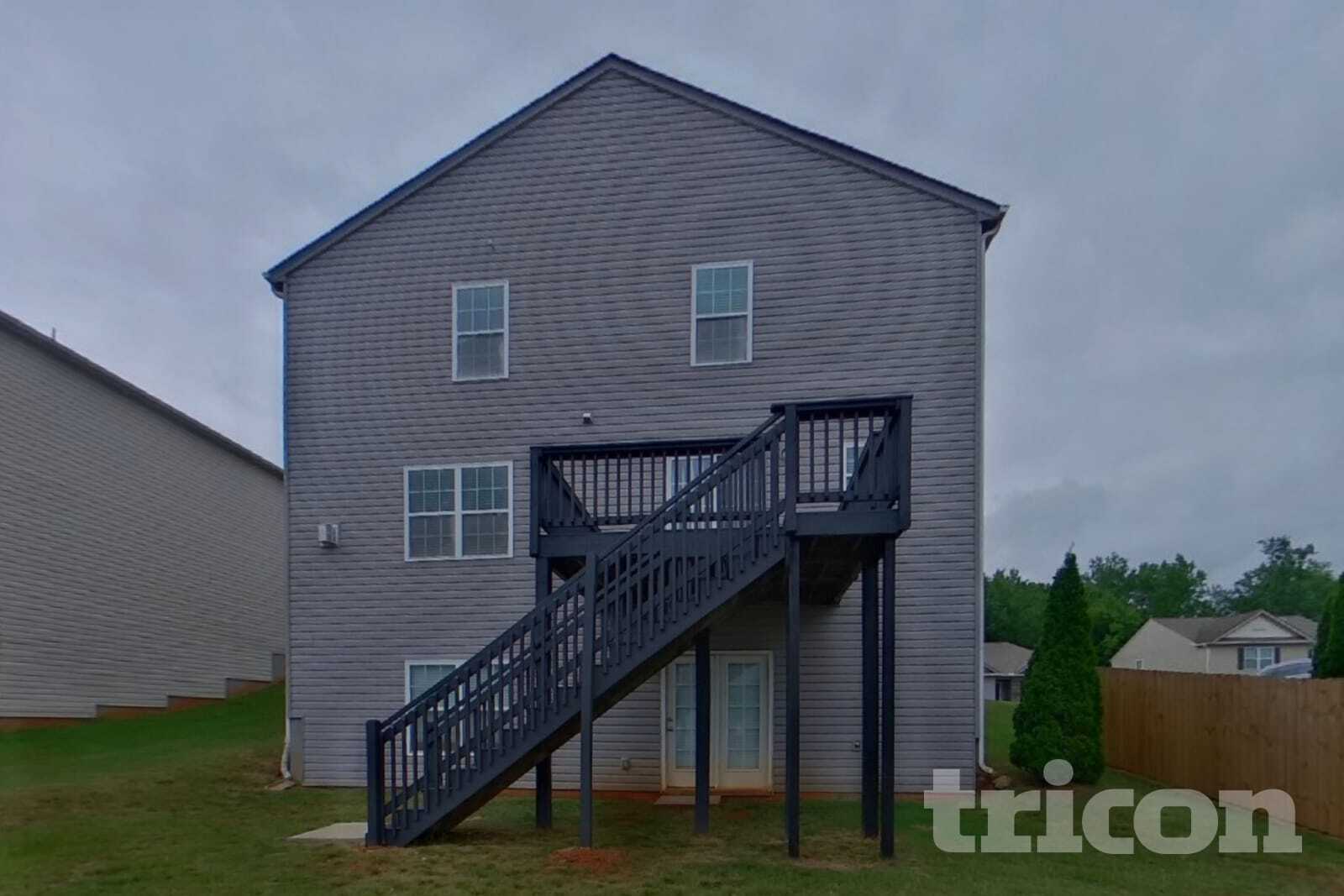 Building Photo - 208 Willow Grv Wy