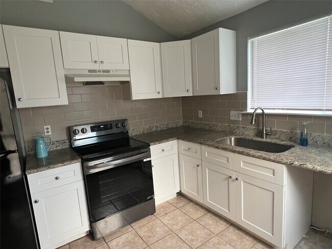 Building Photo - 1519 Buffalo Run Cir