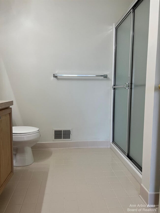 Building Photo - 3073 Cloverly Ct