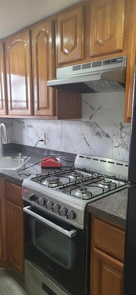 Building Photo - 1843 E 51st St