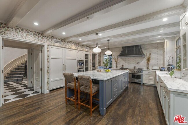 Building Photo - 7171 Chelan Way