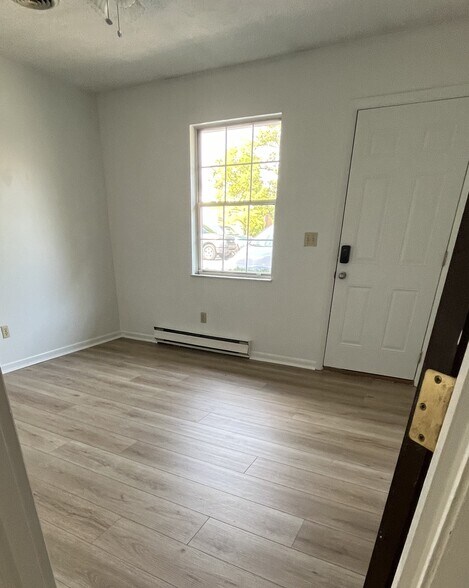 Building Photo - 1018 Arrowhead Dr