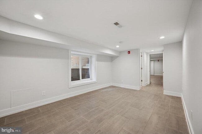 Building Photo - 629 N 32nd St