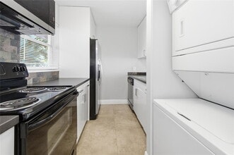 Building Photo - 3218 NW 103rd Terrace