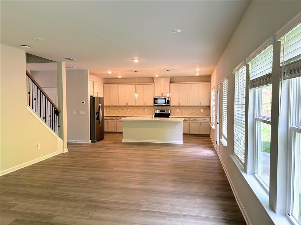 Building Photo - 7811 Richmond Trl