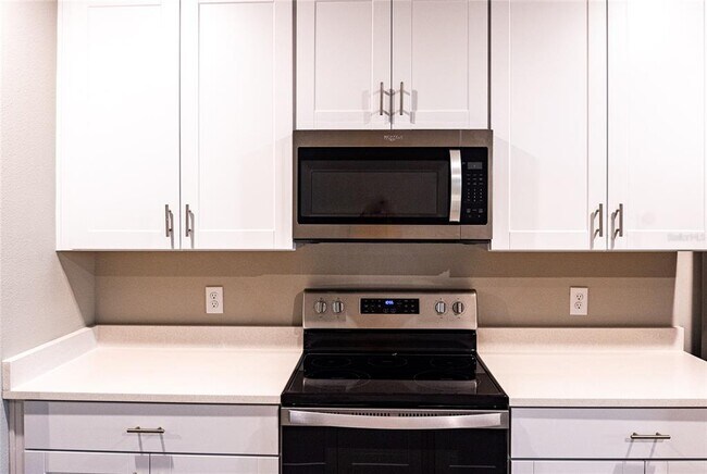 Building Photo - 3091 Bella Vista Dr