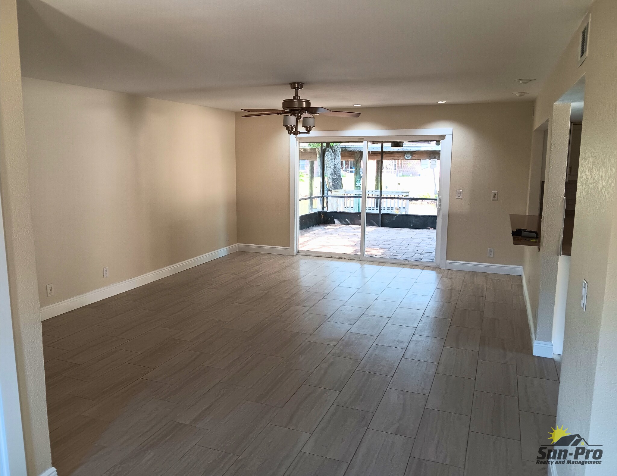 Building Photo - 9 Waterberry Cir